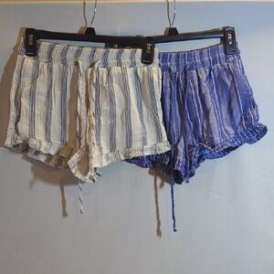 Ruffled Striped Juniors XS / Girls XL Shorts - Blue and White